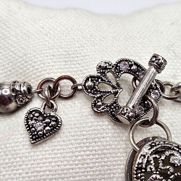 Vintage Silver Tone Puffy Heart Filigree Charm Toggle Heart Clasp Bracelet - Picture 6 of 8